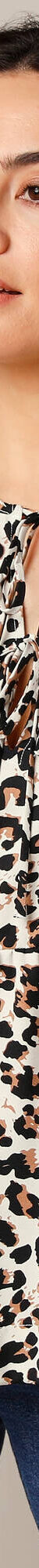 Blouse à nouettes, imprimé peau de bête (écru / taupe) Blouse à nouettes, imprimé peau de bête (écru / taupe)